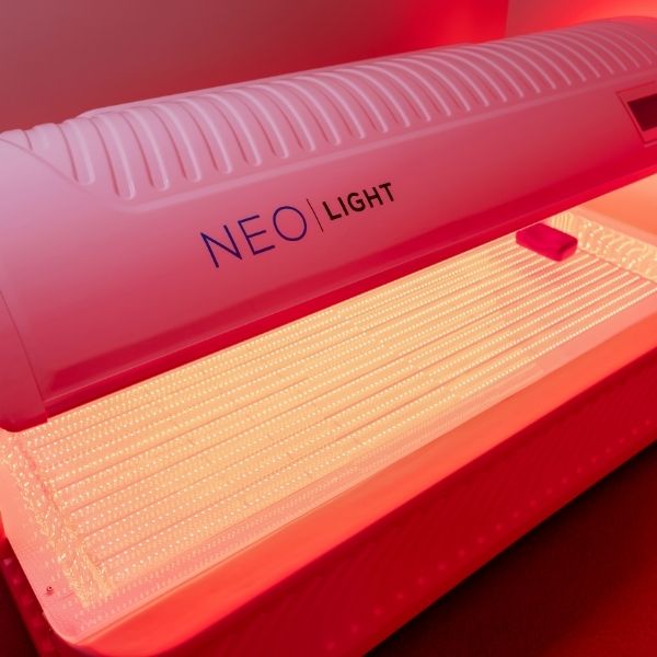 Red Light Therapy for Pain: How It Works, Who It Helps, and What to Expect